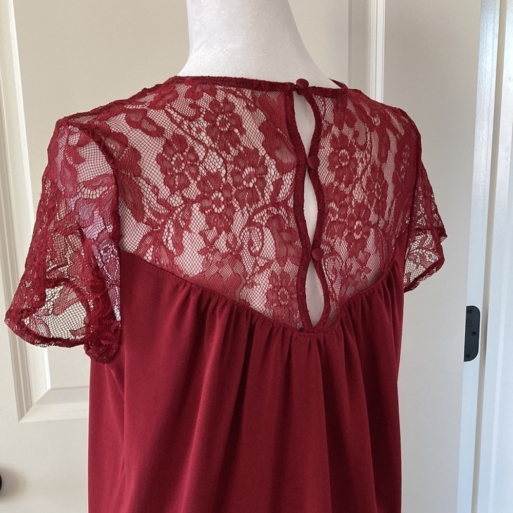 Express medium lace top short sleeves - Picture 7 of 11